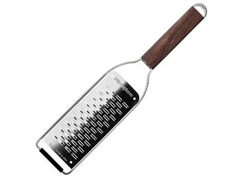 MASTER SERIES MICROPLANE INTERNATIONAL GMBH & CO.