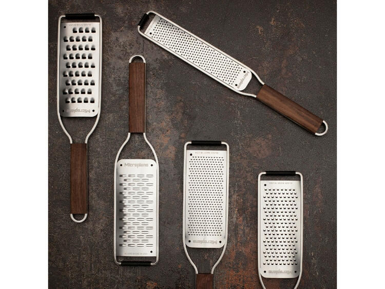 MASTER SERIES MICROPLANE INTERNATIONAL GMBH & CO.