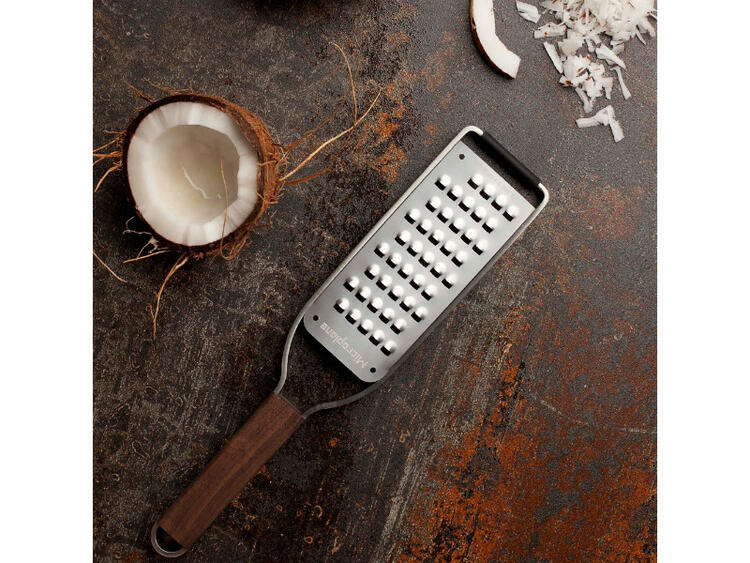 MASTER SERIES  SEHR GROB MICROPLANE INTERNATIONAL GMBH & CO.