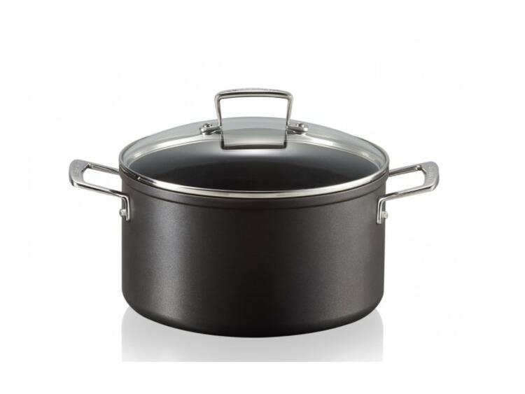 LES FORGEÉS CASSERUOLA CON MANICI E COPERCHIO CM 24 LE CREUSET ITALIA S.R.L.